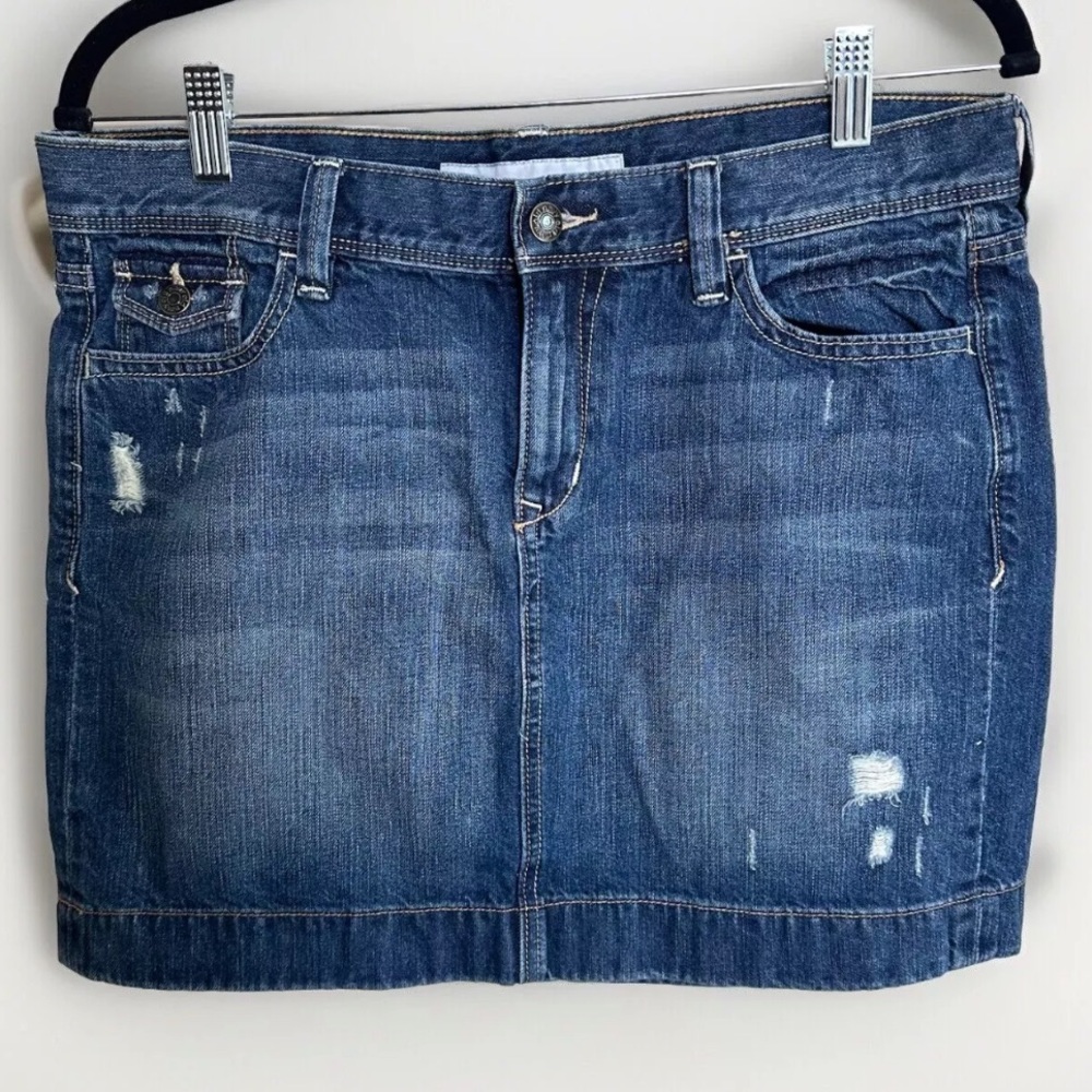 Old Navy Denim Blue Mini‎ Skirt Size  10 Distressed